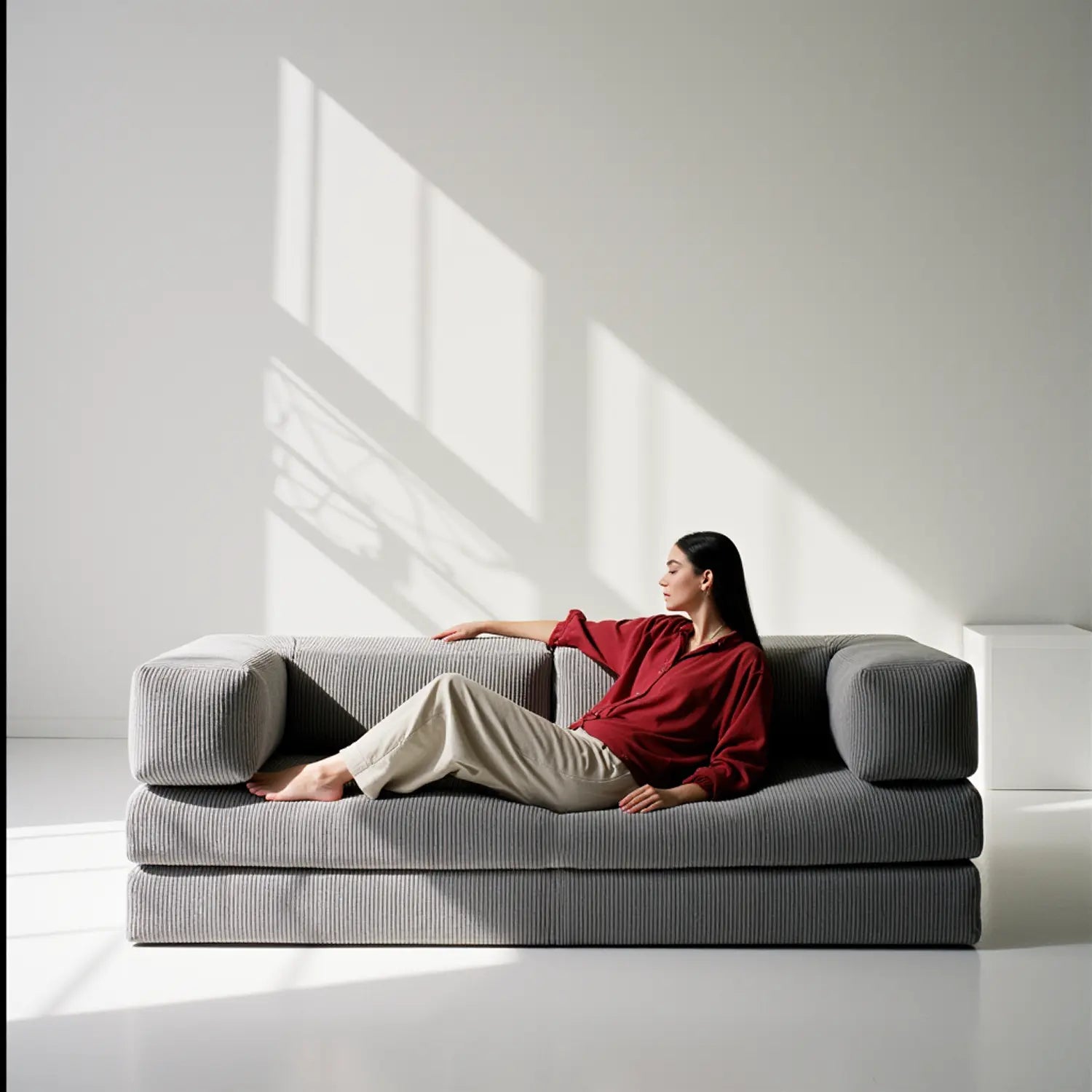 Sofá Cama Bloom Tecido Boucle Cinza - Sofá na Caixa