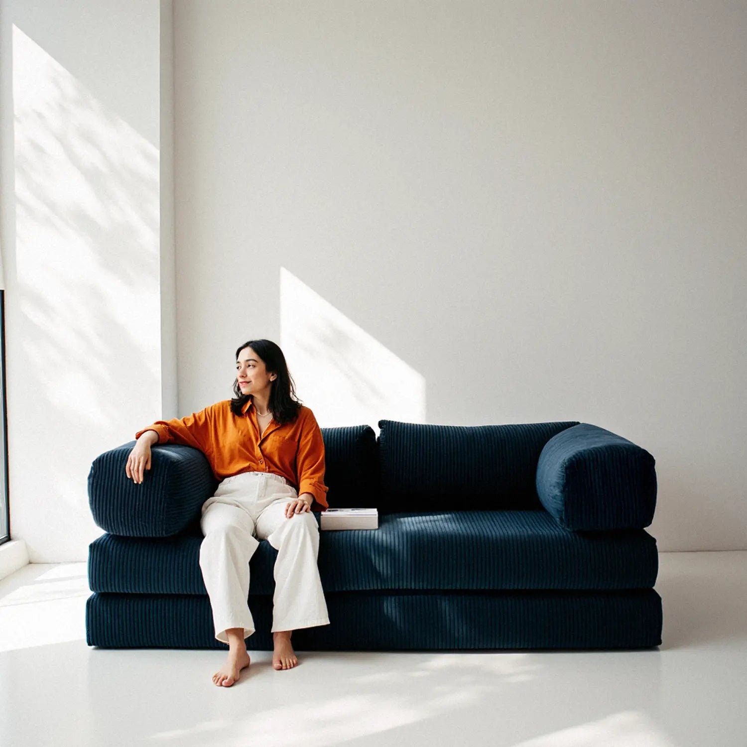 Sofá Cama Bloom - Sofá na Caixa + Poltrona Bloom Tecido Boucle Azul