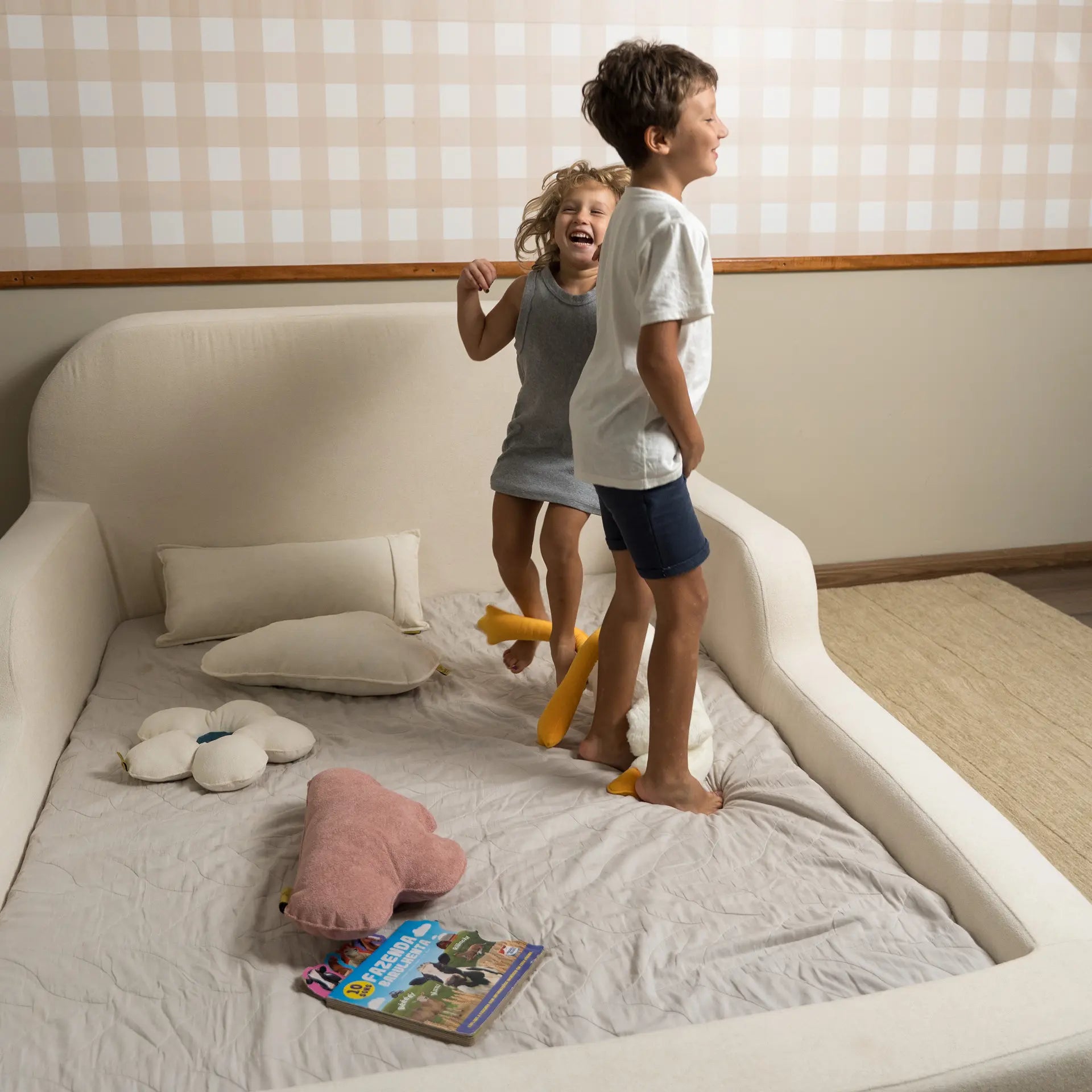 Cama Montessoriana Casal - Linho | Little Duck