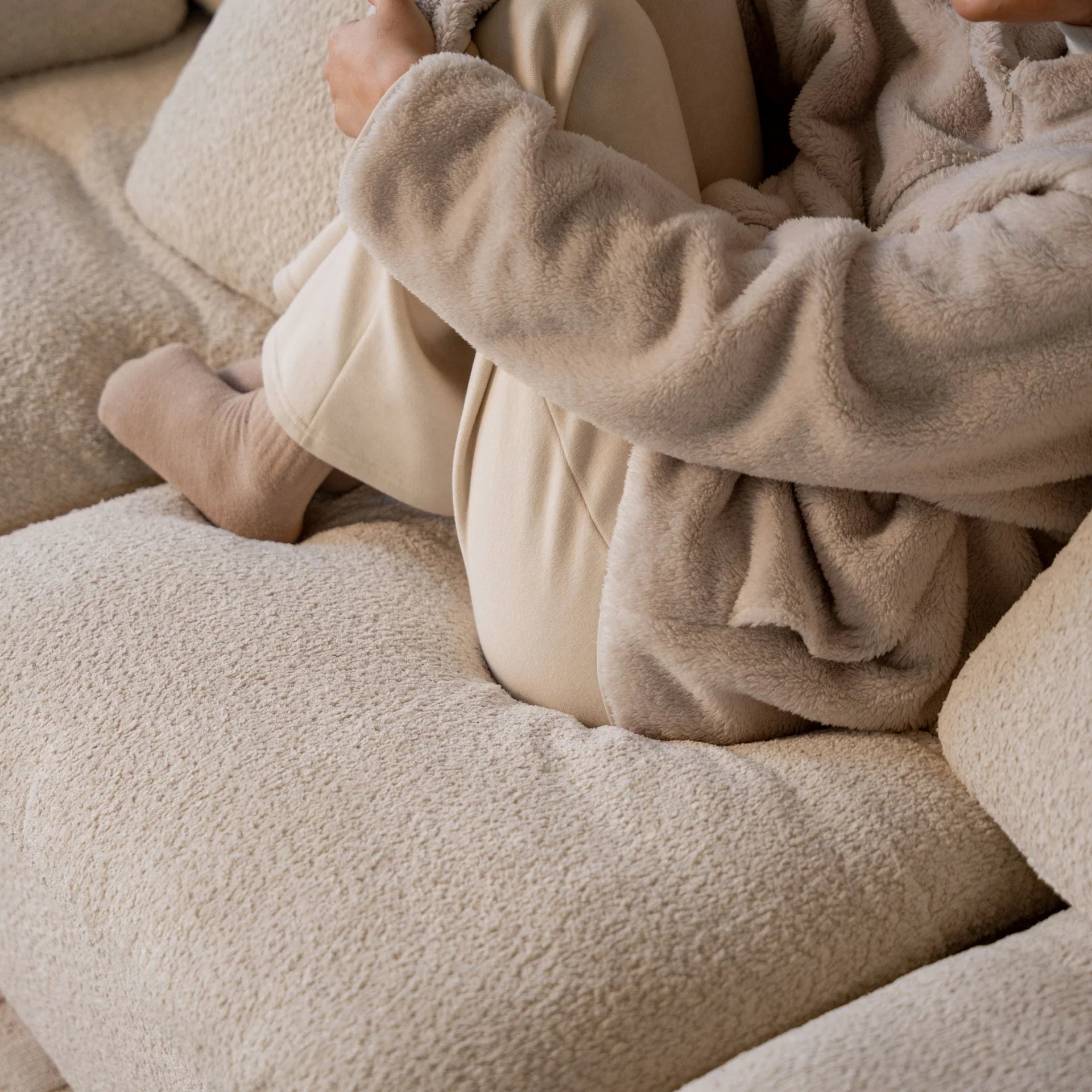Sofá American - Bouclé Linho