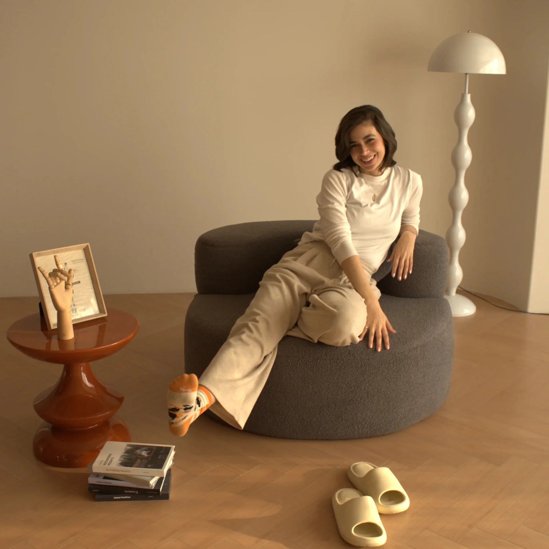 Poltrona Dunne Cinza 1 unidade Sofá Na Caixa