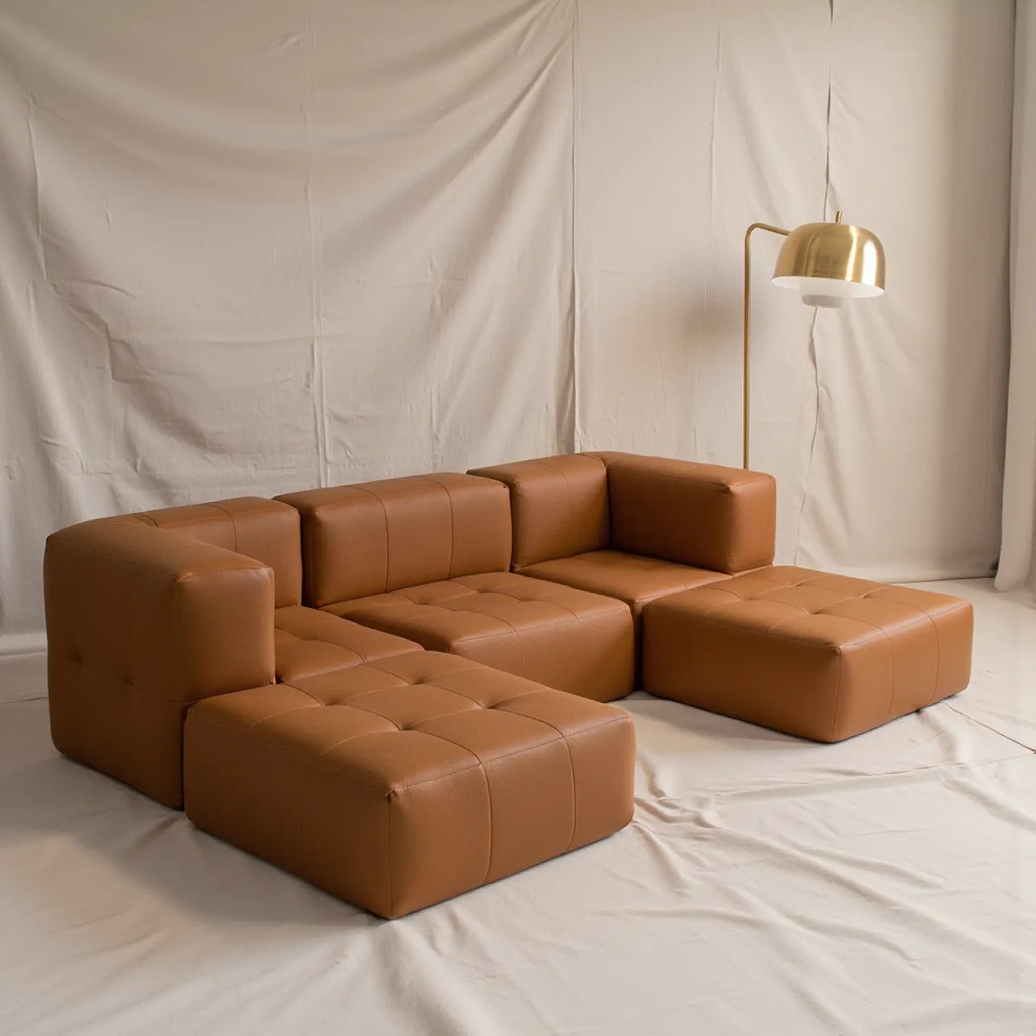 Sofá na Caixa modular 3 lugares Poli-Couro Marrom - 1 Braço com 2 Chaises